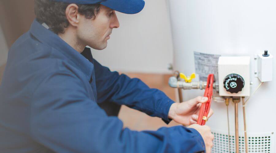 Professional expert plumbing services in Henrietta, MO